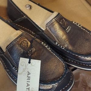 Ariat Cruisers- Womans